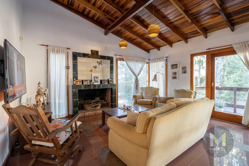 Imagen 4 de 30 de Casa En Venta - 5 Ambientes - Carilo