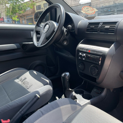 Volkswagen Crossfox 1.6 Total Flex 5p