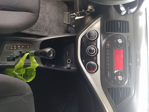 Imagem 7 de 12 de Kia Picanto