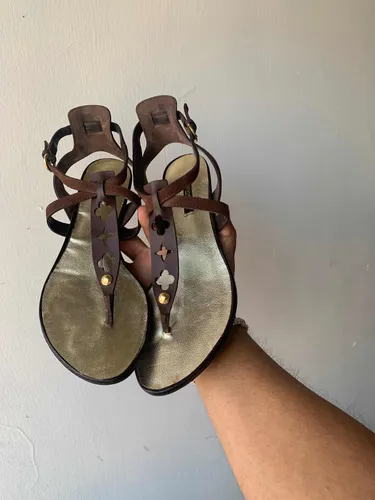 Sandalias Louis Vuitton 4 1/2 mexicano $10,000 Oportunidad 2 pagos