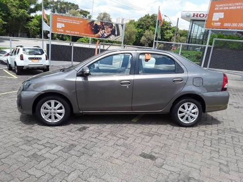 Imagem 8 de 15 de Toyota Etios 1.5 X Plus Sedan 16v Flex 4p Automático