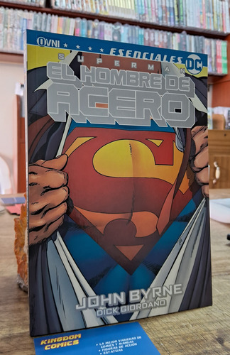 Superman: El Hombre De Acero. Por John Byrne. Ed. Ovni Press