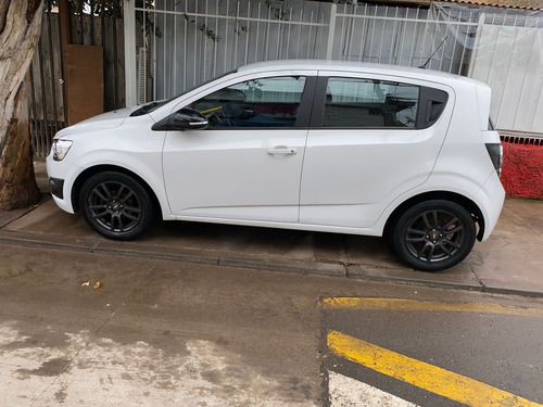 Chevrolet Sonic 1.6 Mt Lt Effect