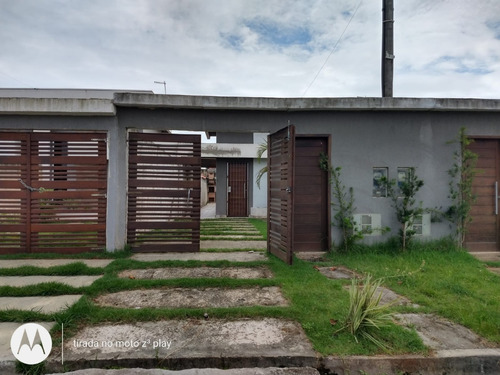Imagem 1 de 19 de Casa Com 2 Dormitórios, 1 Suíte E À 890m Do Mar Em Itanhaém, Sp. Aceita Financiamento Bancário. 