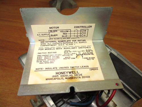 Honeywell 132595f *new* Modutrol Motor 120vac .30amps 27 Ccb