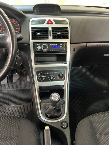 Peugeot 307 1.6 Presence Flex 5p