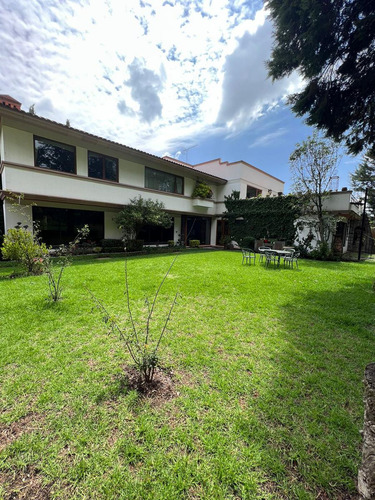 Venta De Casa En Fraccionamiento San Carlos En Metepec