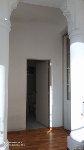 Se Vende Local Muy Iluminado Sobre Av Rivera Esq Llambí