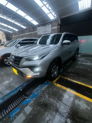 Toyota Fortuner 2.4 Street At 7As