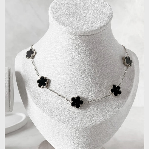 Collar 5 Treboles Acero Qururgico Blanco Negro