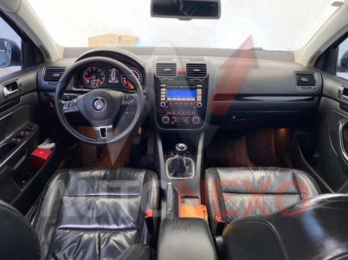 Volkswagen Vento 2.5 Luxury 170cv 2010