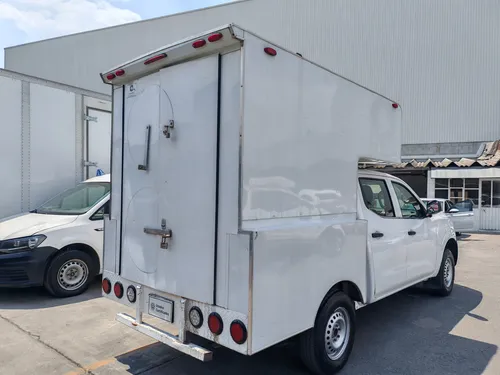 Nissan Np300 Doble Cabina A/a