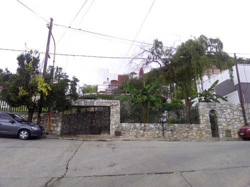 Excelente Casa Más Departamento, Enclavada En La Montaña, Con Hermosas Vistas Panorámica A Todo El Valle De Punilla Y Villa Carlos Paz