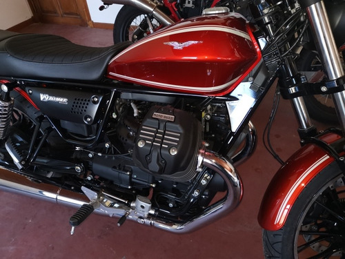Moto Guzzi V9 Roamer