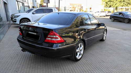 Imagen 4 de 13 de Mercedes-benz Clase C 2006 2.3 C230 Avantgarde Sport V6