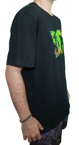 Imagem 3 de 5 de Camiseta Dc Shoes Vertical Surface Original