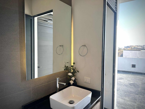 Casa En Venta En Zona Esmeralda
