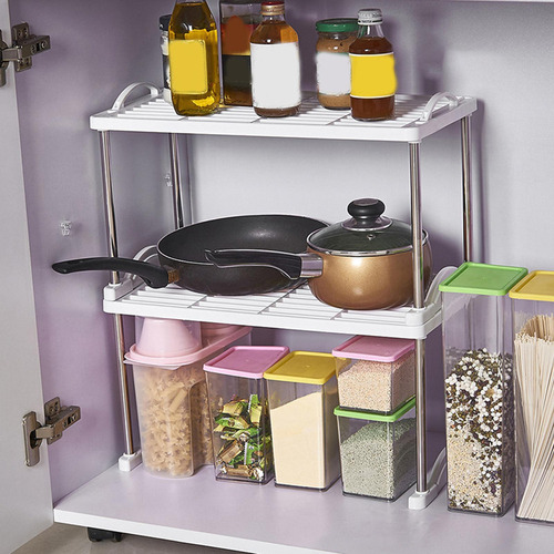 A Inserto De De Cocina De La Cocina En El Gabinete De Cocina