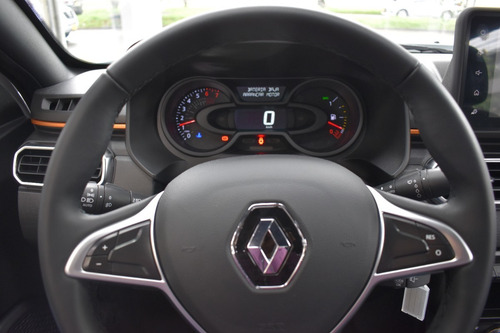 Imagen 22 de 24 de Renault Oroch Intens 4x4 Outsider Mt 1.3 Tce Modelo 2023