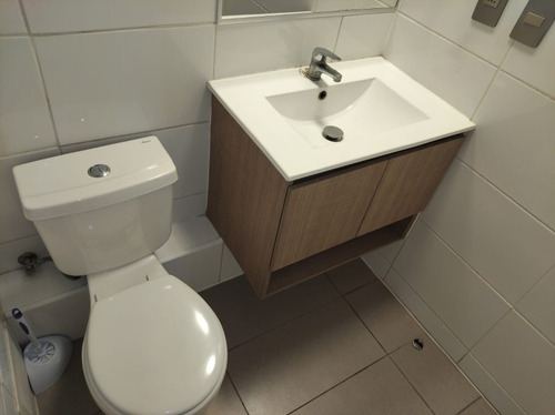 En Arriendo Comodo Dpto. 2 Dormitorios Y Un Baño