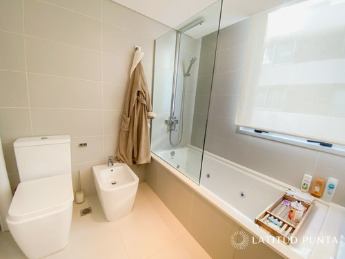 Imagen 18 de 30 de Apartamento De 3 Dormitorios En Mansa - Punta Del Este Mansa