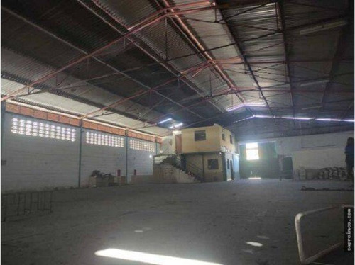 Imagen 8 de 10 de Venta De Galpón En Zona Industrial La Quizanda Valencia 0412-4860923.