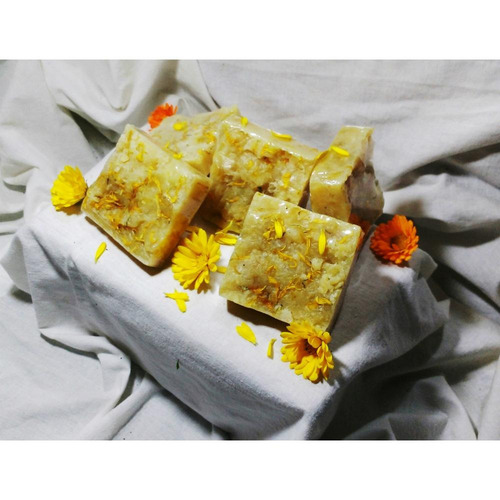 Jabon Piel Sensible-bebes-p/estrias De Calendula Y Miel X2