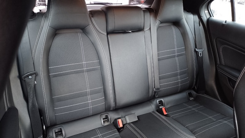Imagen 14 de 16 de Mercedes Benz A200 Urban At