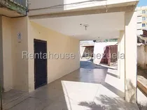 Comprar Gisselle Lobo Alquila Sensacional Apartamento Tipo Estudio En Zona Centro De Barquisimeto Posee 1 Habitación 1 Baño Espacios Remodelados Los Servicios Básicos 100% Operativos 2 5 1 2 2 3 8            