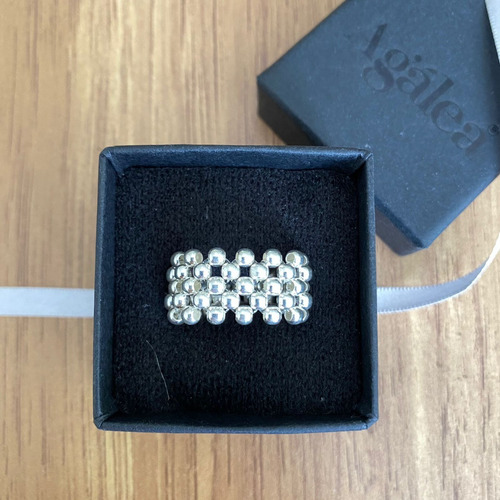 Imagen 8 de 10 de Anillo Bolitas 5 Lineas De Plata .925 Agálea Joyería