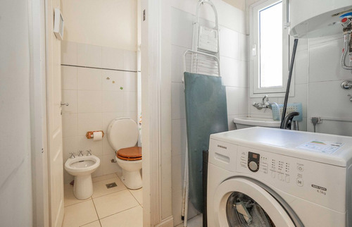 Departamento Reciclado Con Balcón Y Cochera Olivos