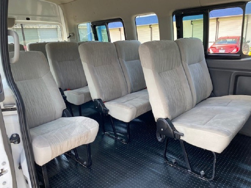 Imagen 9 de 11 de Nissan Urvan Nv-350 2018 Blanca