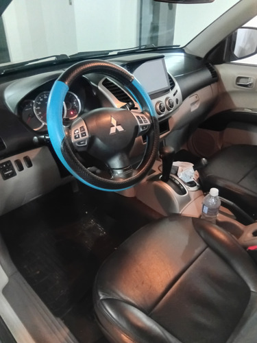 Mitsubishi L200 3.2 Triton Hpe Cab. Dupla 4x4 Aut. 4p