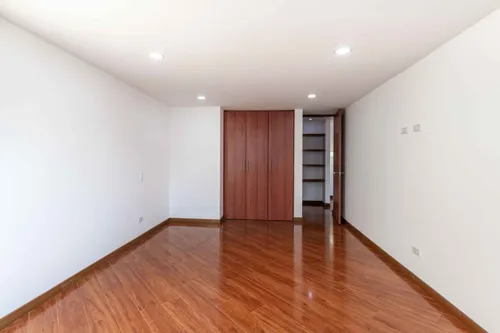 Casa En Venta En Niza Antigua. Cod V8182