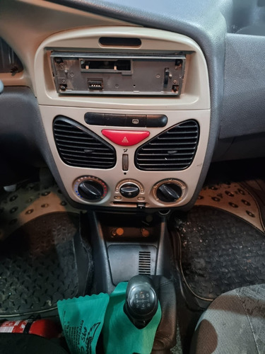 Imagem 8 de 9 de Fiat / Palio Fire 1.0