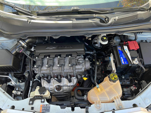 Imagen 17 de 17 de Chevrolet Onix 2019 1.4 Joy Ls