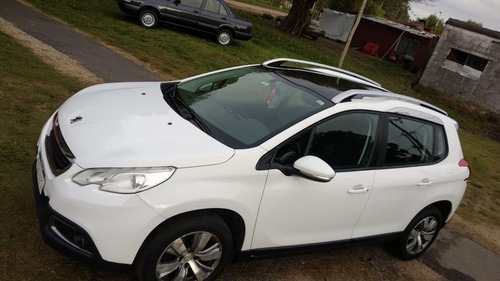 Peugeot 2008 2016 1.2 Full Manual