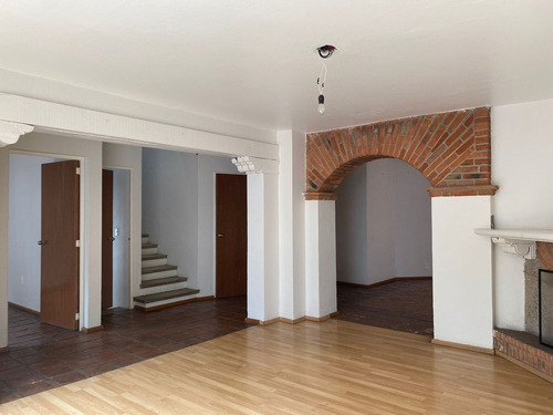 Casa En Renta En Lomas De Tecamachalco