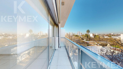 Departamento En Venta De 2 Dormitorios, La Plata