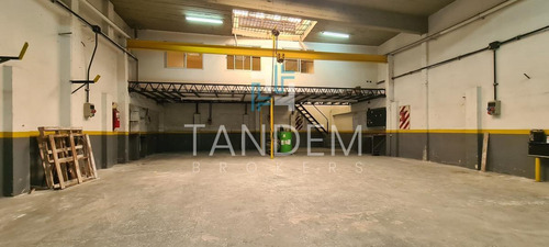 Imagen 4 de 7 de Excelente Galpón Con Muy Buenas Oficinas En Alquiler