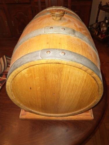 Imagen 2 de 5 de Barril De Roble Preparado Para Colocar Bag In Bix