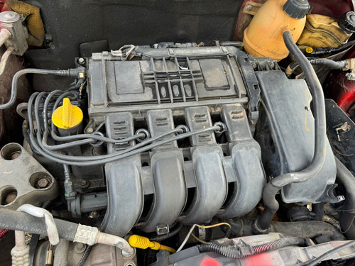Renault Clio Sedan 1.0 16v 70cvs Gasolina 2004/2005-peças