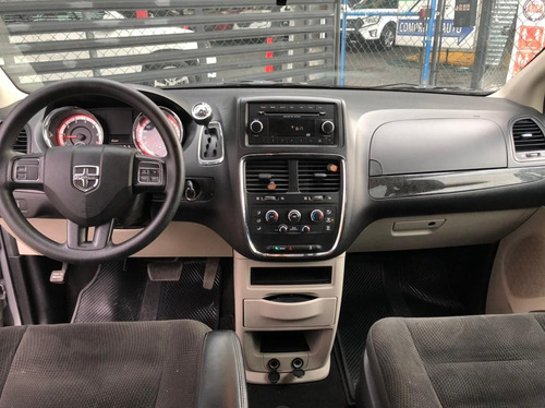 Imagen 10 de 15 de Dodge Grand Caravan 2017 3.6 Sxt At