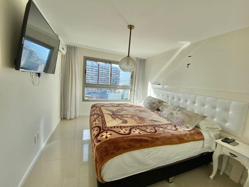 Imagen 10 de 21 de Alquiler Temporario De Apartamento De 2 Dormitorios En Imperiale Punta Del Este