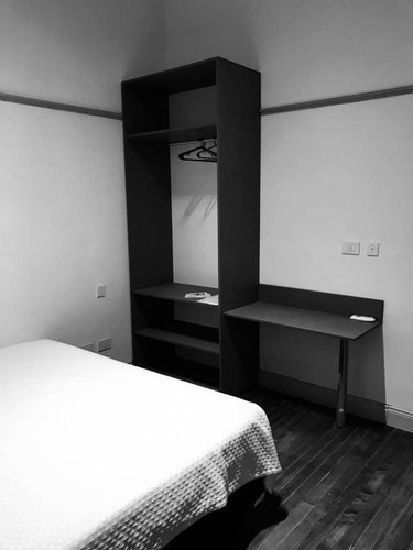 Venta. Departamento 3 Ambientes. Peron Y Libertad. Negociable.