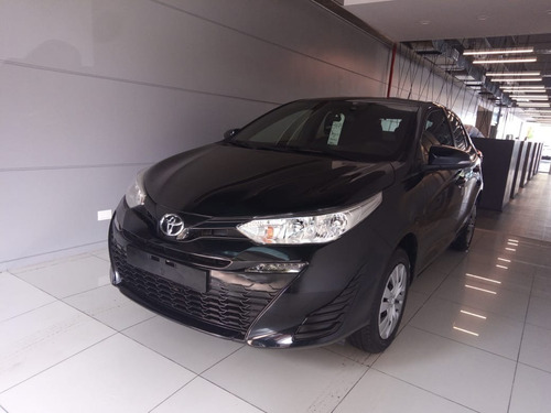 Toyota Yaris Xs Mt Hatchback