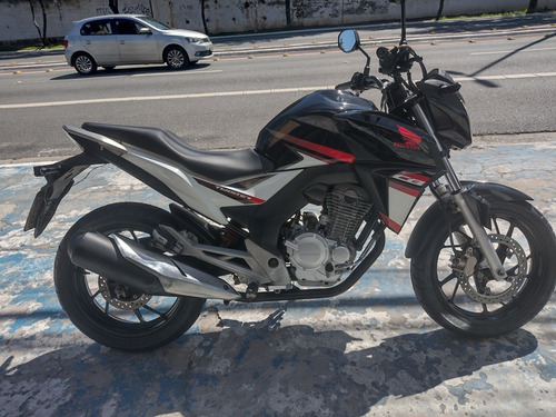 Imagem 4 de 8 de Honda Cb Twister 250 F 2017 Nova Baixo Km Troca Financia