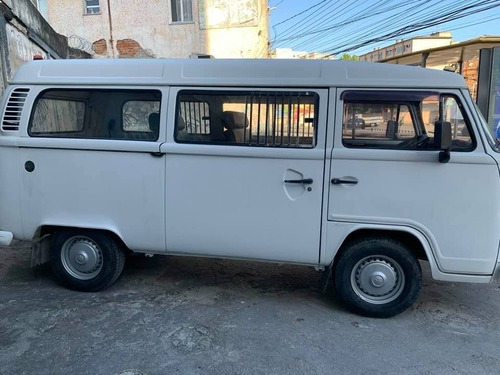 Vw Kombi 2010 12 Passageiros