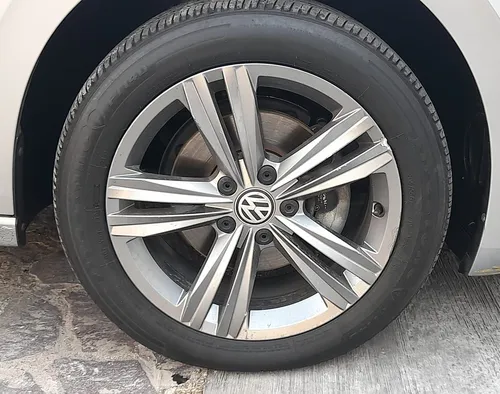 Volkswagen Jetta 1.4 Tsi R-line