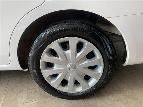 Nissan Versa 1.6 16v Flexstart S 4p Manual